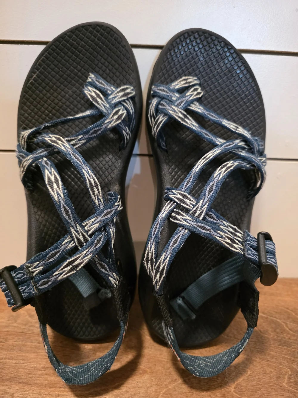 Chaco ZX2 Classic Women's Sandals Size 8 - Teal/Blue Geometric
